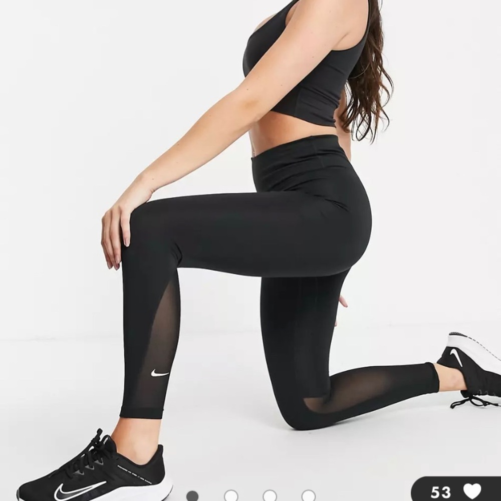 Women’s Nike Dri-Fit One Training mid rise 7/8 leggings Medium
